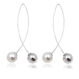 Loop pearls earrings