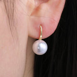 Simple Pearls earrings